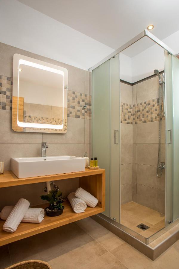 M&E Apartments ハラキ エクステリア 写真